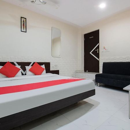 מוזאפרפור Oyo 44287 Hotel Aarav Plaza מראה חיצוני תמונה