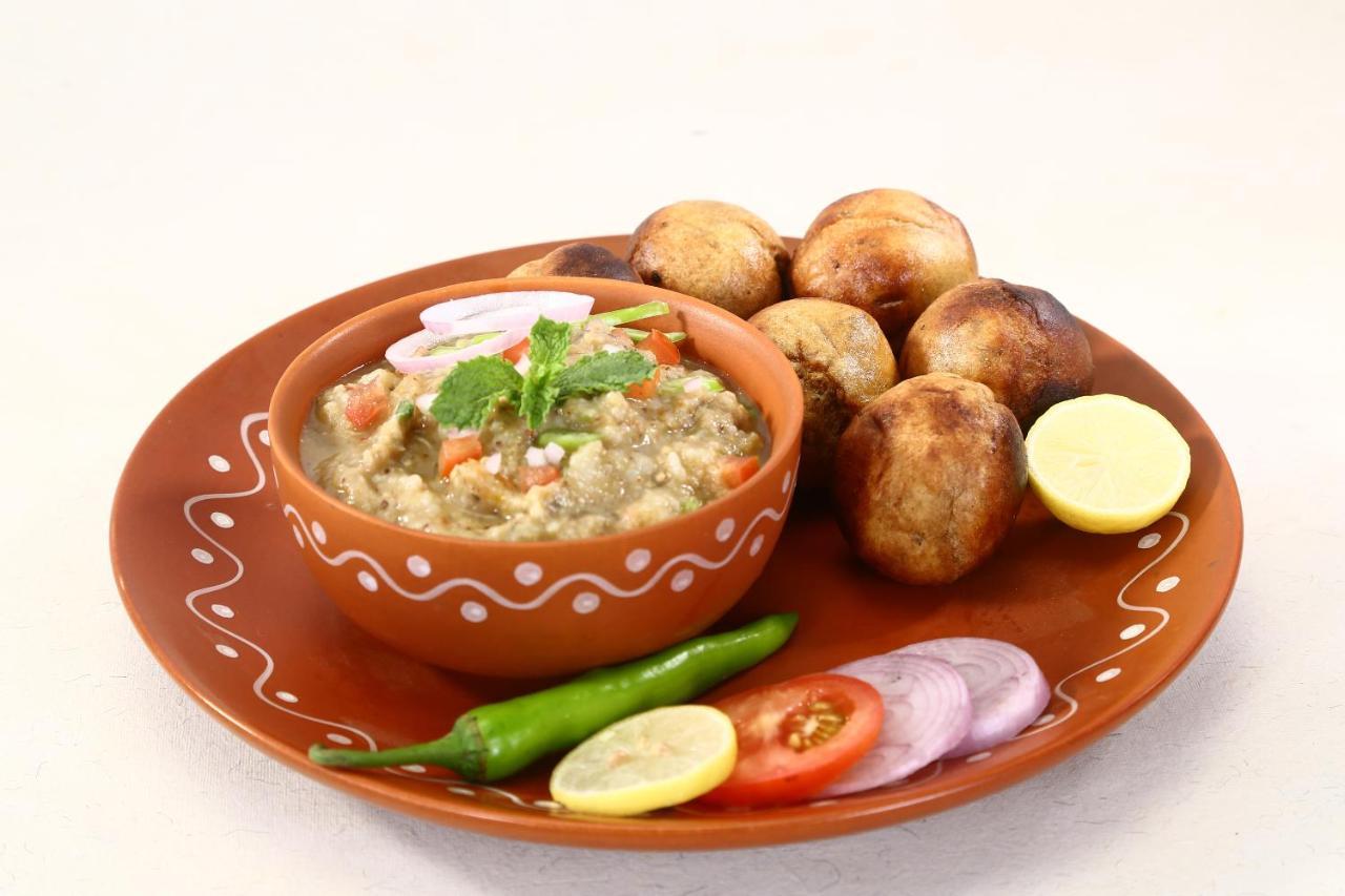 מוזאפרפור Oyo 44287 Hotel Aarav Plaza מראה חיצוני תמונה