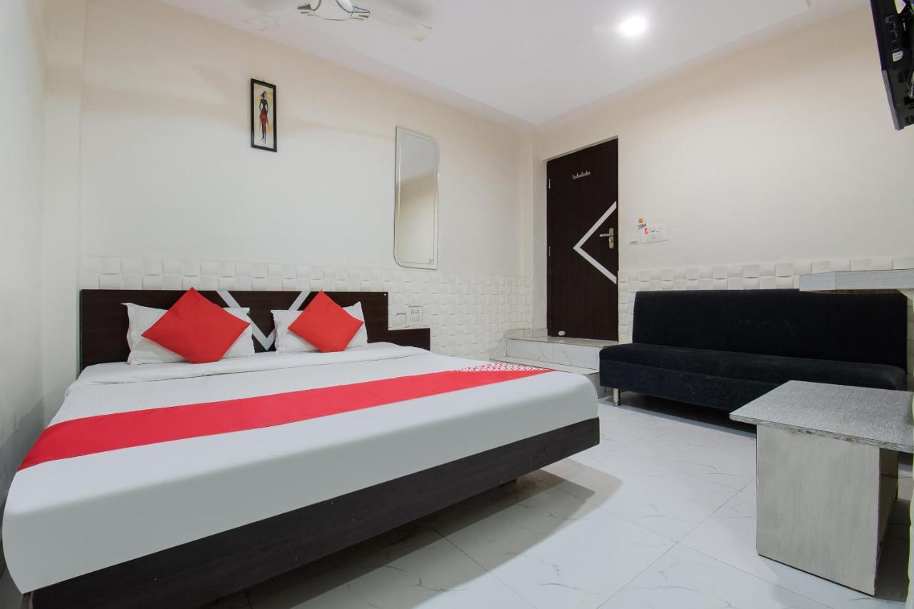 מוזאפרפור Oyo 44287 Hotel Aarav Plaza מראה חיצוני תמונה