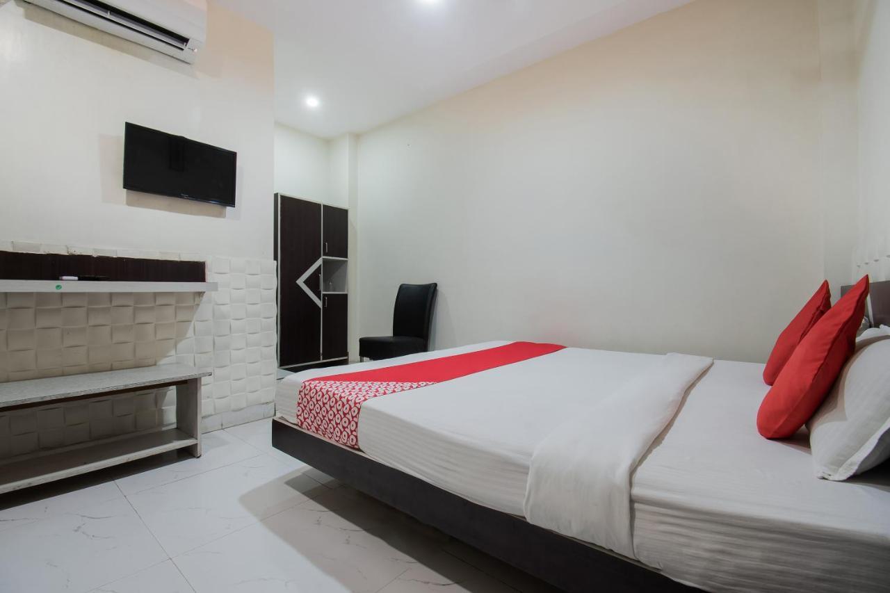 מוזאפרפור Oyo 44287 Hotel Aarav Plaza מראה חיצוני תמונה