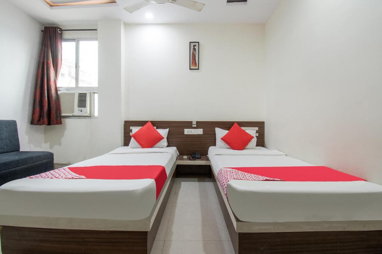 מוזאפרפור Oyo 44287 Hotel Aarav Plaza מראה חיצוני תמונה