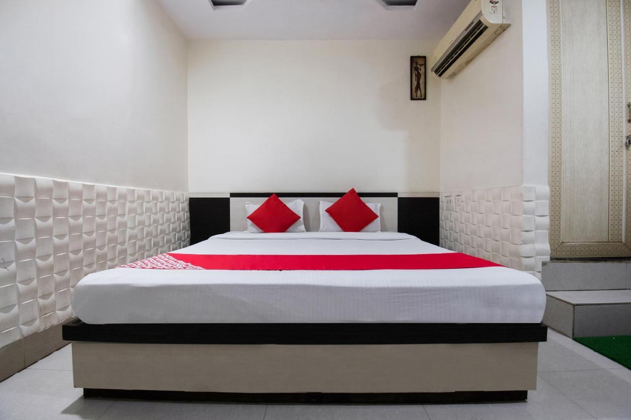 מוזאפרפור Oyo 44287 Hotel Aarav Plaza מראה חיצוני תמונה